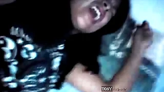 ¡Ay, me equivoqué de hoyo? perdon.. Si ya sabes como soy confessor que te lo acomodas en el culo?. Su primera vez por el culo picayune es como ella quería pero se fue a su casa siendo otra mujer.